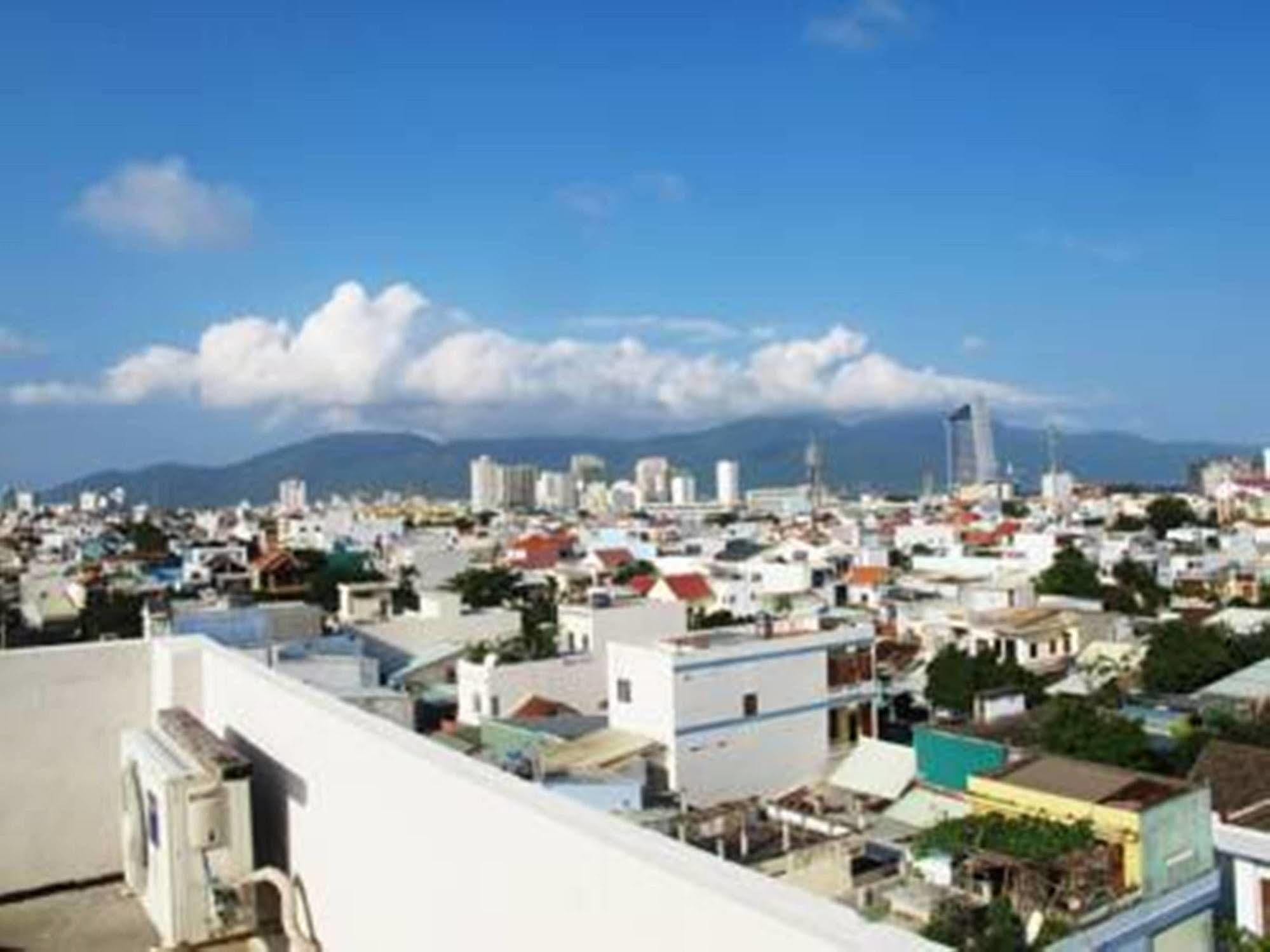 Oc Tien Sa Hotel Da Nang Exterior photo